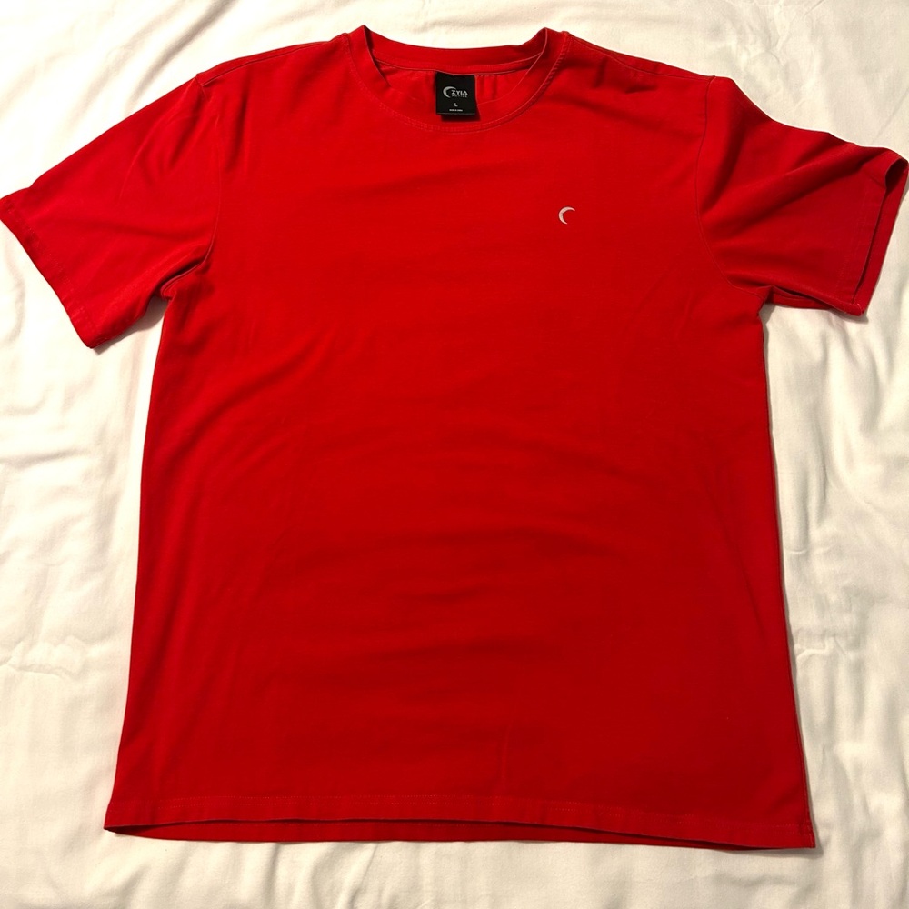 ZYIA Vibrant Red Men's Short Sleeve Tee